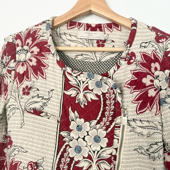 ZARA BLAZER PRINTED FLORAL QUILTED CARDIGAN WHITE RED JACKET BLOGGERS size M - Picture 9 of 16